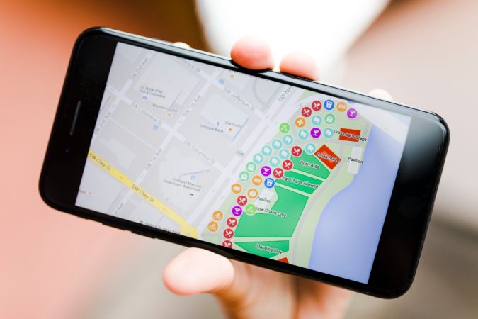 Mengoptimalkan Petualangan Wisata dengan Google Map di Ponsel