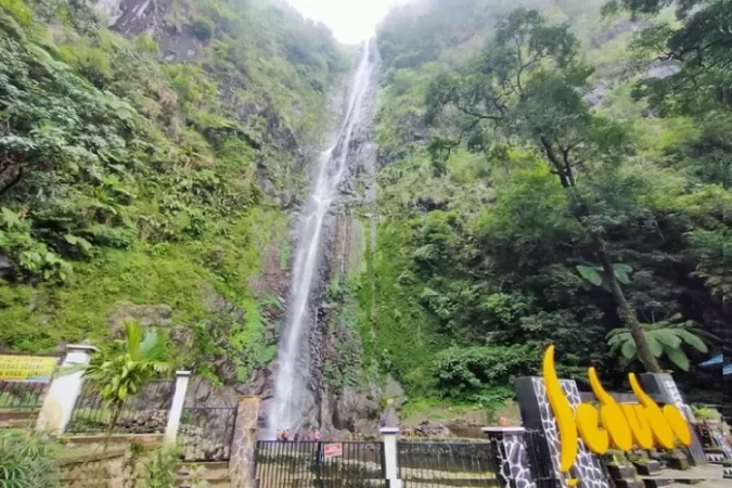 Air Terjun Sedudo