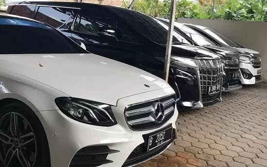 Tips & Keuntungan Menggunakan Layanan Sewa Mobil Untuk Liburan Di Jakarta Pusat
