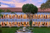 7 Hotel Terbaik di Sekitar Tugu Pahlawan Surabaya: Pilihan Ideal untuk Staycation
