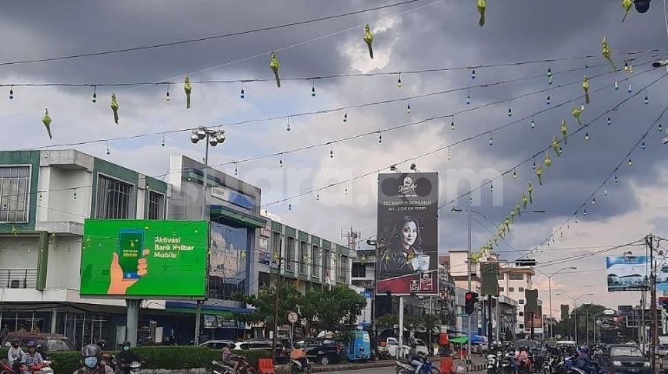 Cuaca Pontianak 9 September 2025, Panas Terik Diselingi Hujan dan Badai Petir