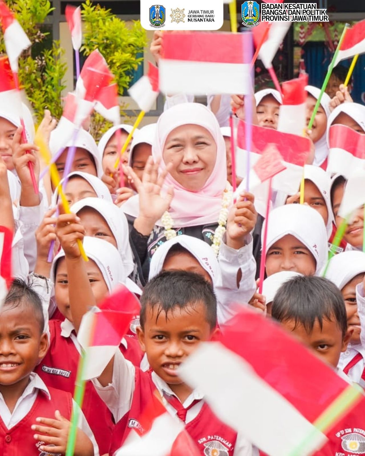 Peringatan Hari Ibu ke-97 Tahun 2025, Gubernur Khofifah Ajak Bahagiakan dan Lindungi Perempuan . Teguhkan Peran Strategis Perempuan sebagai Penggerak Pembangunan Bangsa