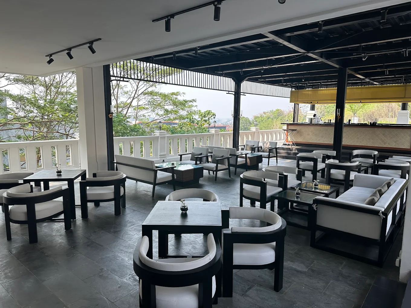 Dijawa Resto Semarang, Perpaduan Kuliner Tradisional Jawa dan Konsep Modern