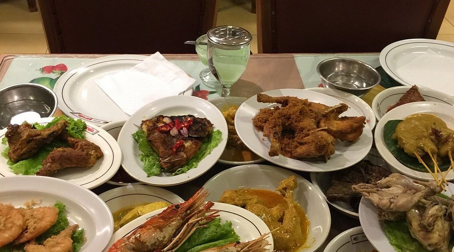 5 Rekomendasi Nasi Padang Enak di Jakarta Barat, Harga Terjangkau Mulai Rp13 Ribuan