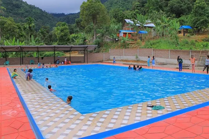 Bukit Hijau Putroe Aloeh, Wisata Air Keluarga Bernuansa Religi di Aceh Barat Daya