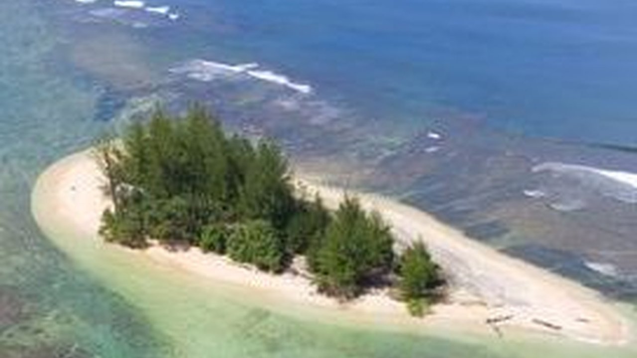 Pantai Pusong Sangkalan, Surga Tersembunyi di Ujung Barat Aceh dengan Ombak Menantang dan Pulau Eksotis