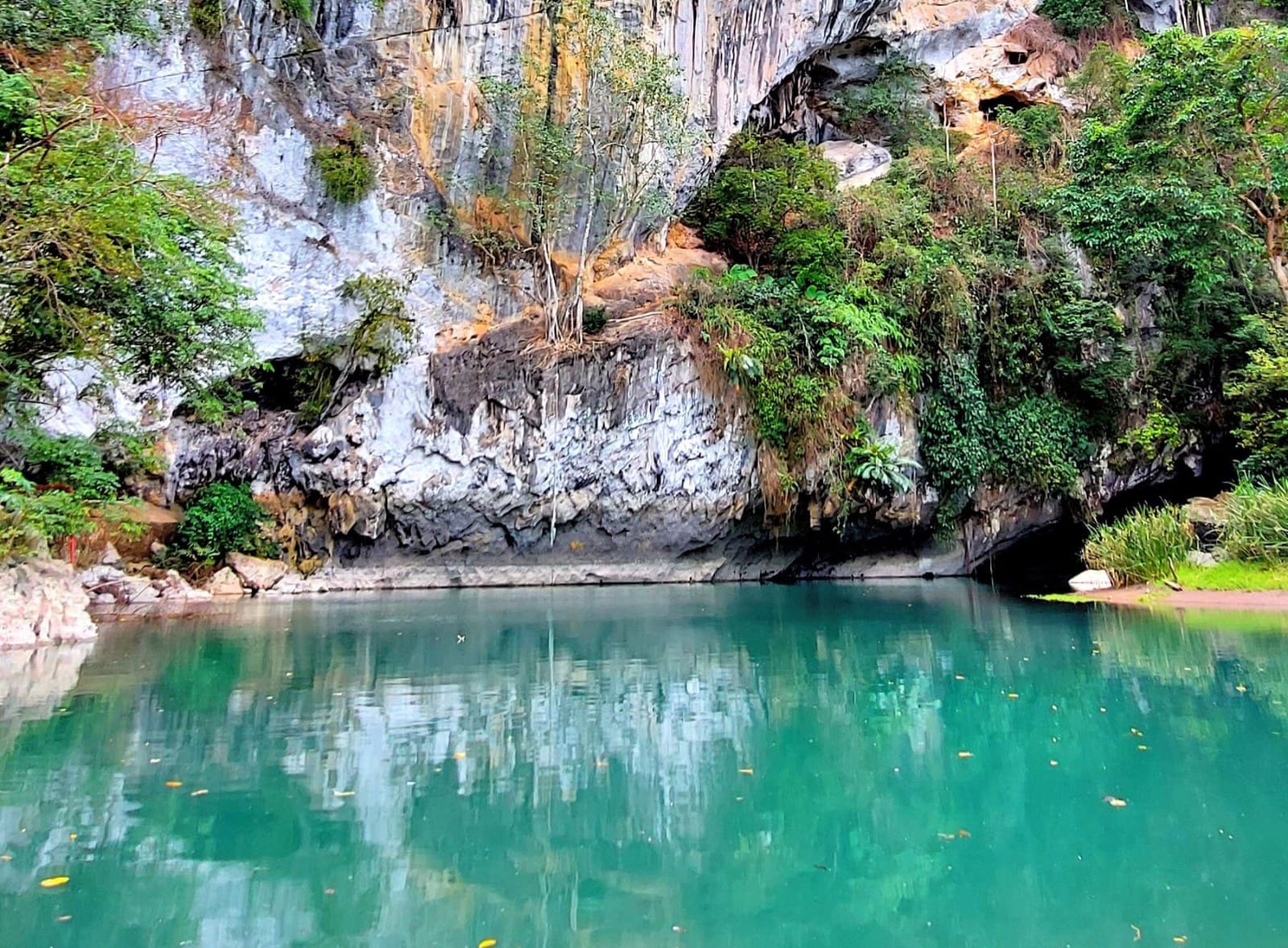 Pemandian Krueng Baru, Surga Tersembunyi di Kaki Leuser dengan Air Jernih Bergradasi Toska