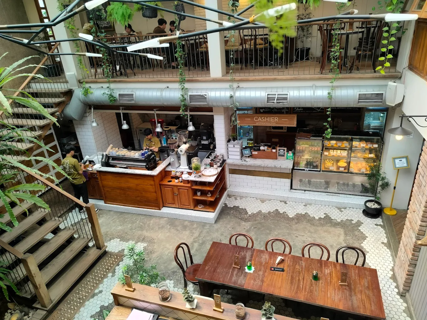 7 Kafe 24 Jam di Jakarta yang Cocok untuk Hangout Sampai Pagi