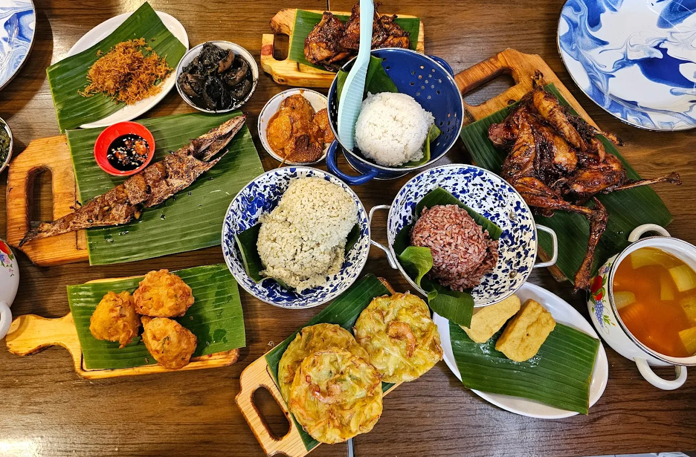 Daftar Menu dan Harga Boemi Mitoha Bandung, Resto Sunda Favorit untuk Makan Keluarga