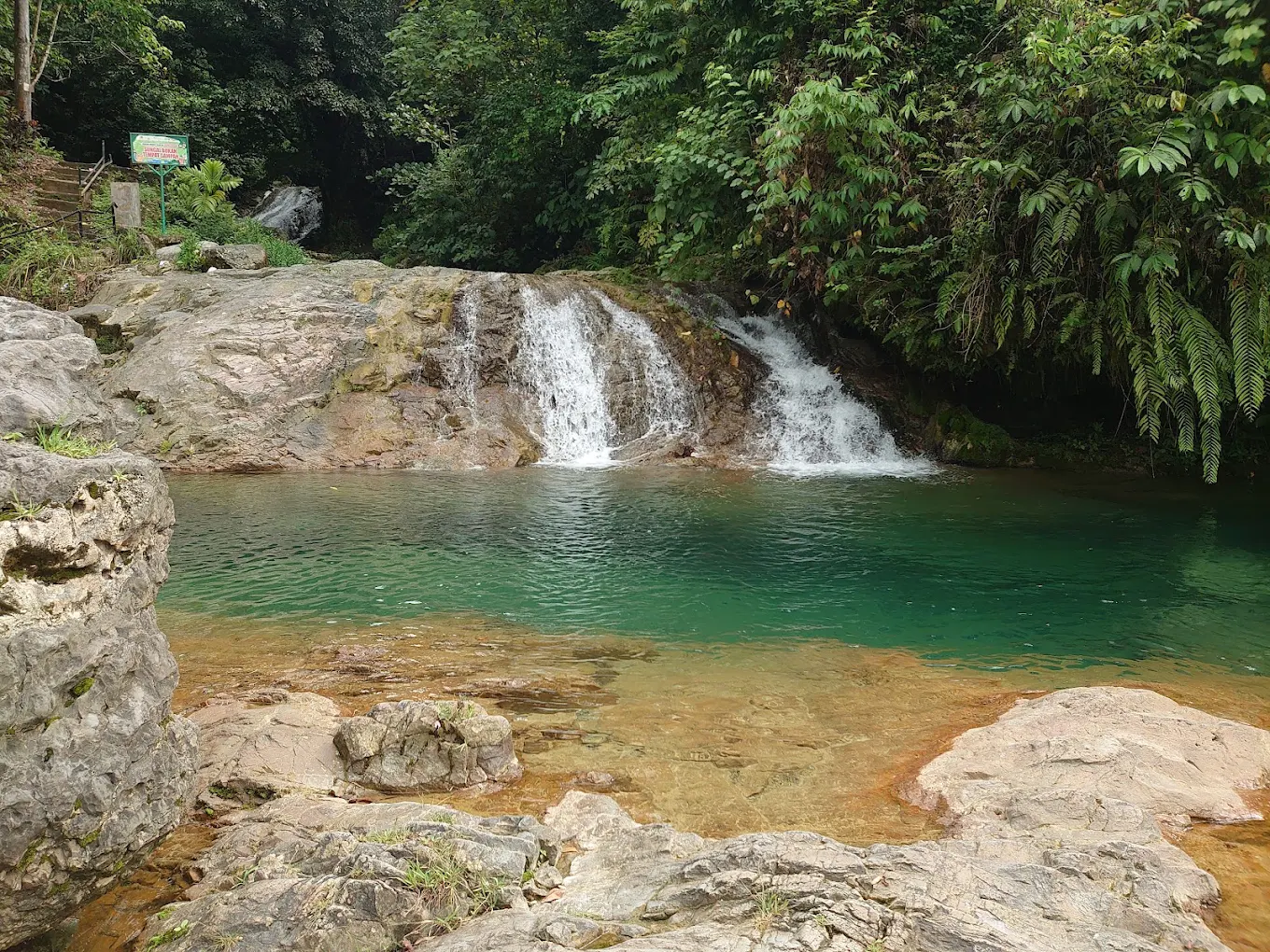 Air Terjun Tingkat Tujuh Aceh Selatan