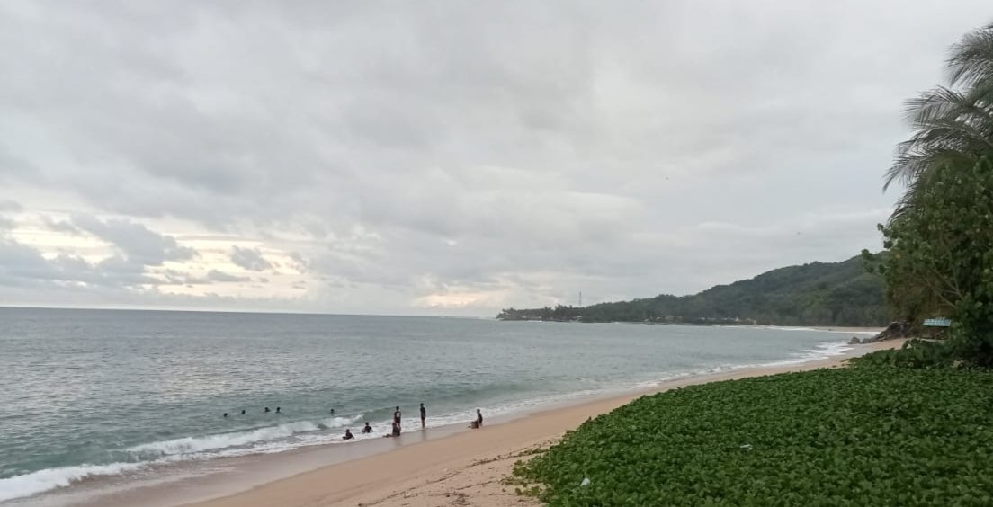 Pantai Putih Samadua Aceh Selatan, Destinasi Pesisir untuk Liburan Keluarga