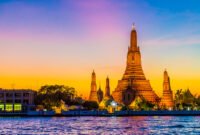 Wat Arun Bangkok, Ikon Kuil di Tepi Sungai Chao Phraya yang Sarat Sejarah