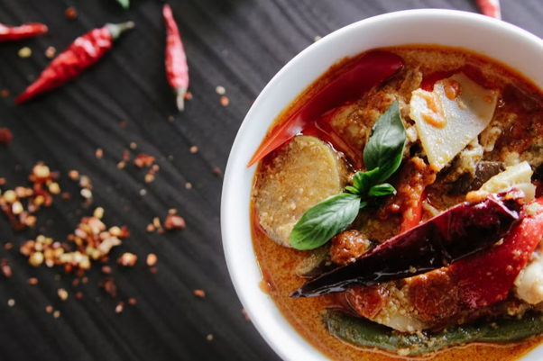 Pedas, Nagih, dan Sulit Berhenti: Mengulik Fenomena di Balik Popularitas Makanan Pedas